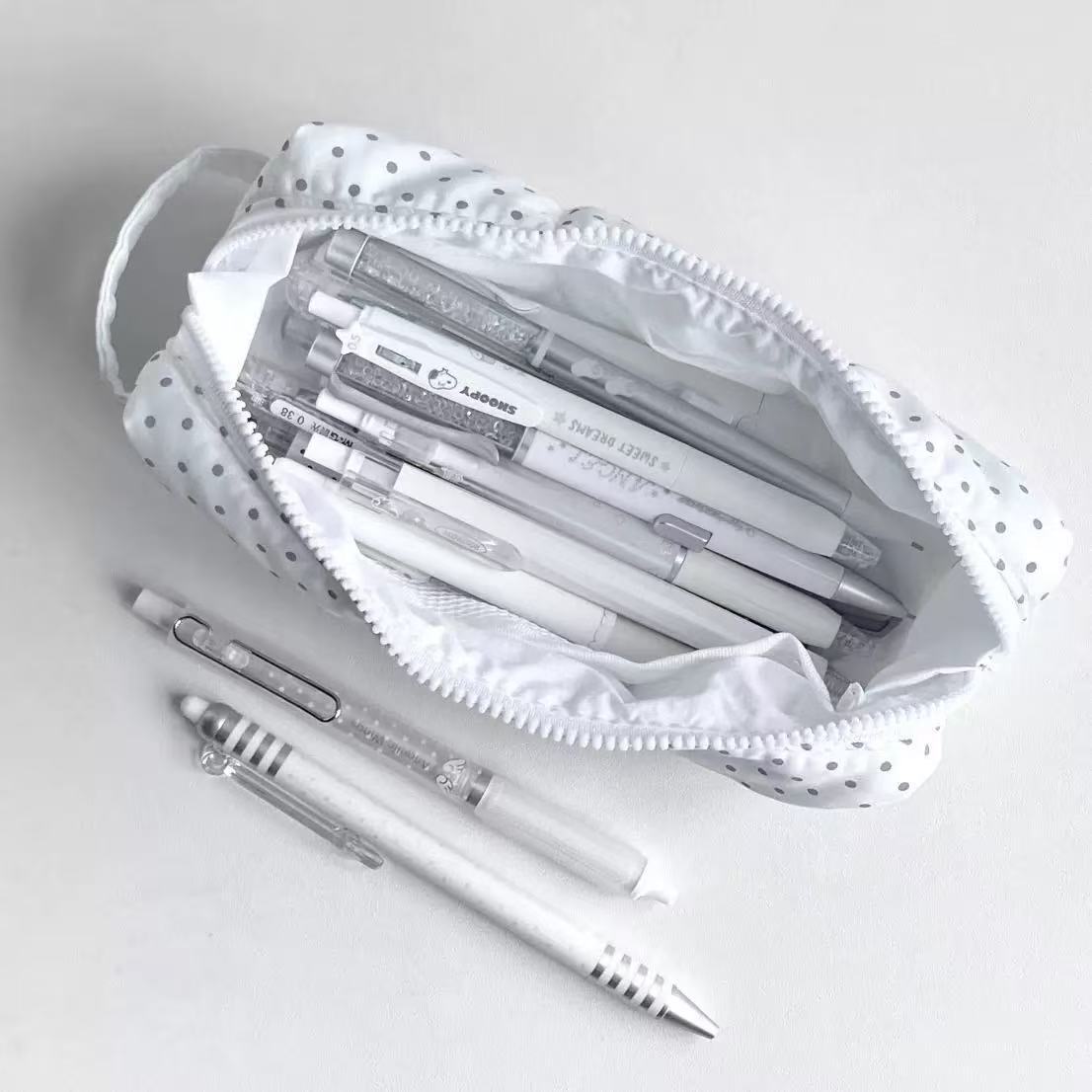 Polka Dot Handheld Pencil Bag  - огляд і ціна Aesthetic Large Pencil Case Pouch